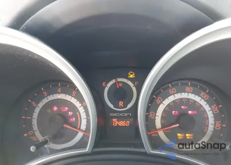 2014 Scion Tc Monogram z USA, uszkodzony, nr VIN JTKJF5C70E3085767